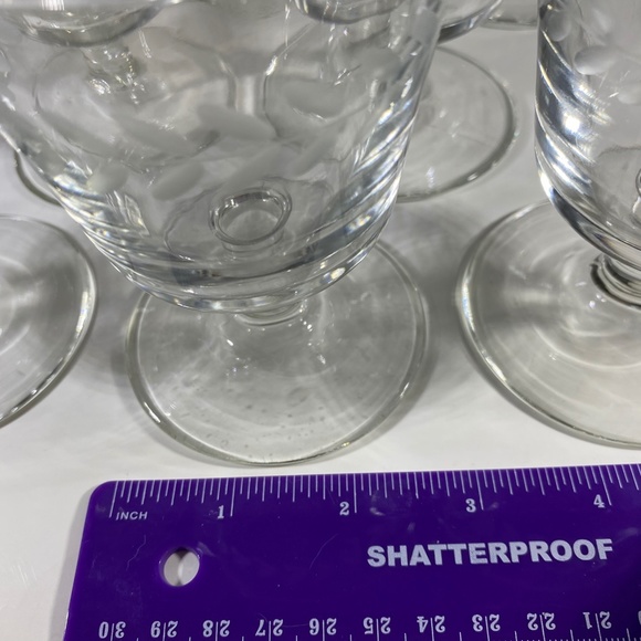 Set of 9 Vintage Glass Etched Laurel Leaf Vine Pattern Pedestal Berry Ice Cream - Picture 7 of 8